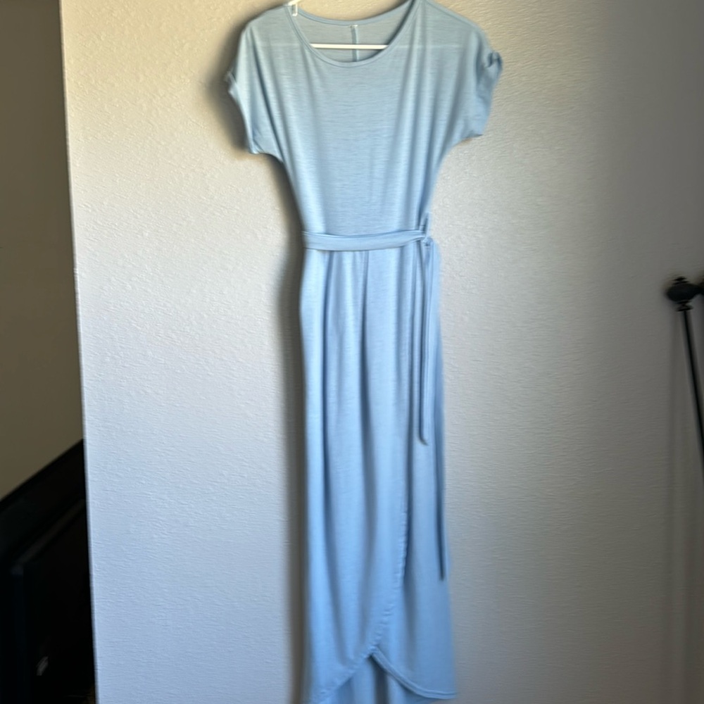 Cotton maxi dress. Cap sleeve with wrap front and tie at waist. Size M.